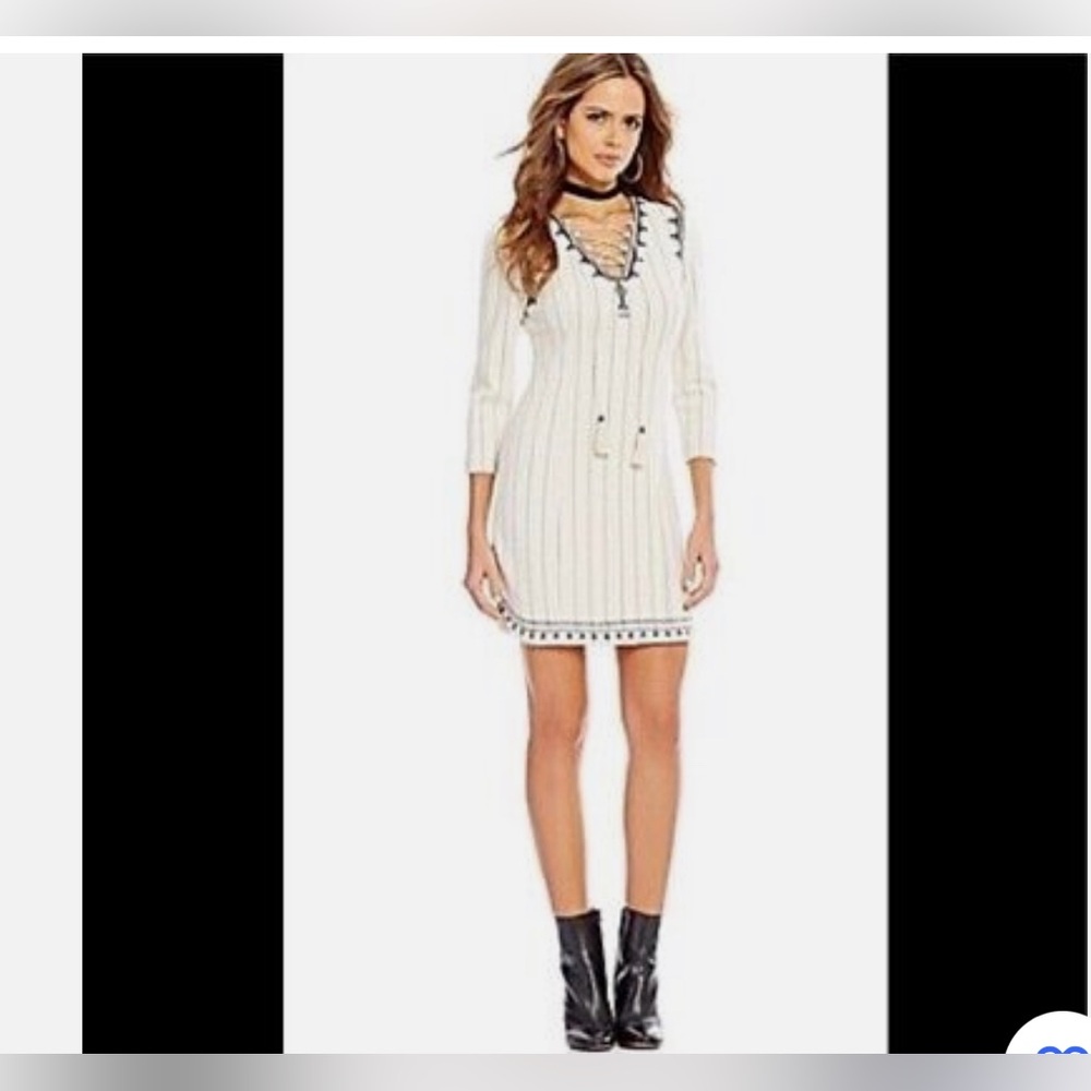 Gianna Bini Tianna Dress Size Medium Color: Stone